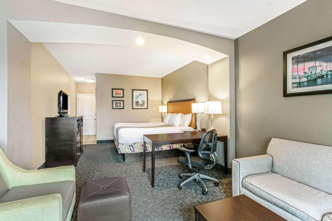 Hotel La Quinta By Wyndham Biloxi Esterno foto