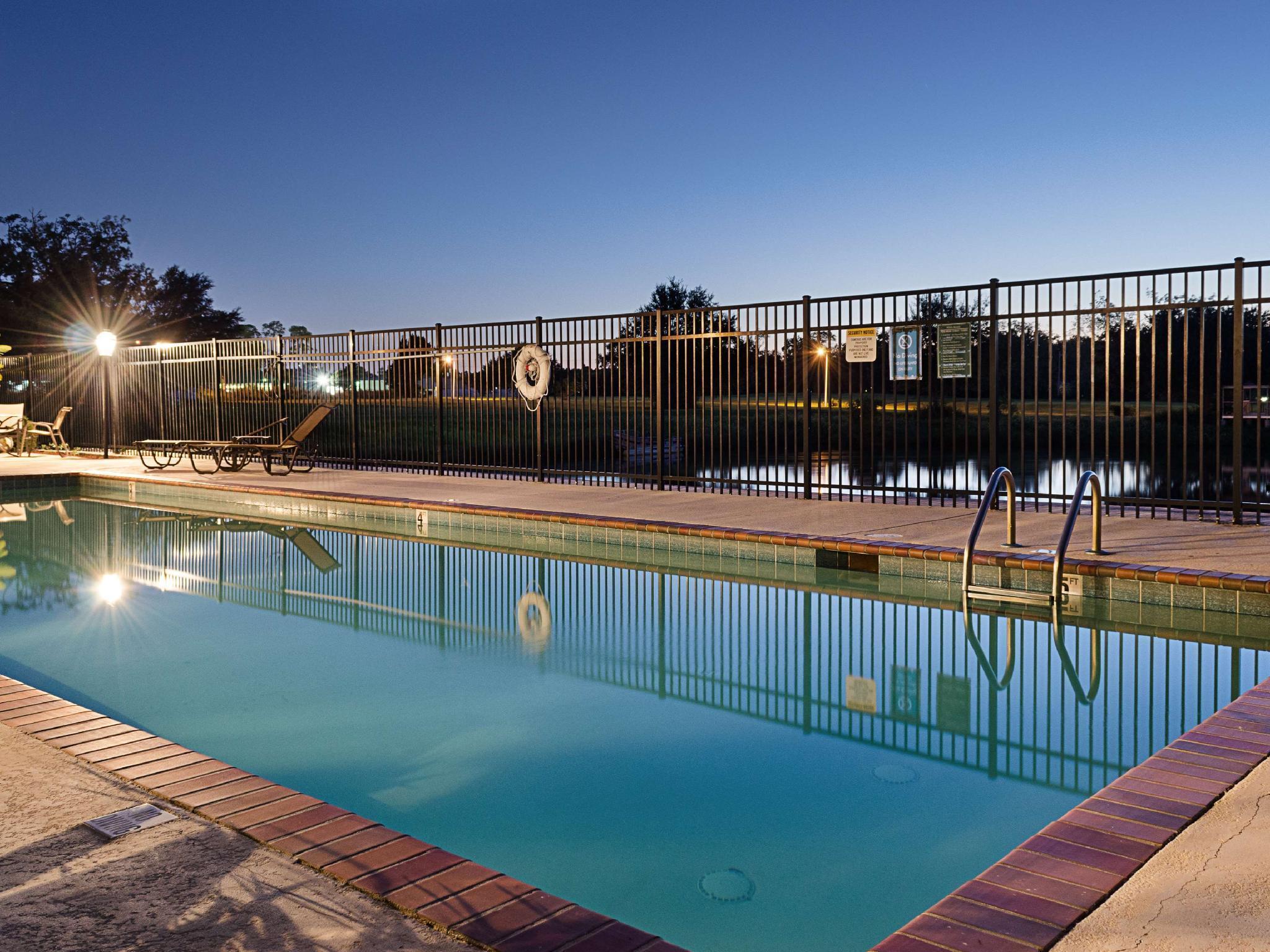 Hotel La Quinta By Wyndham Biloxi Esterno foto