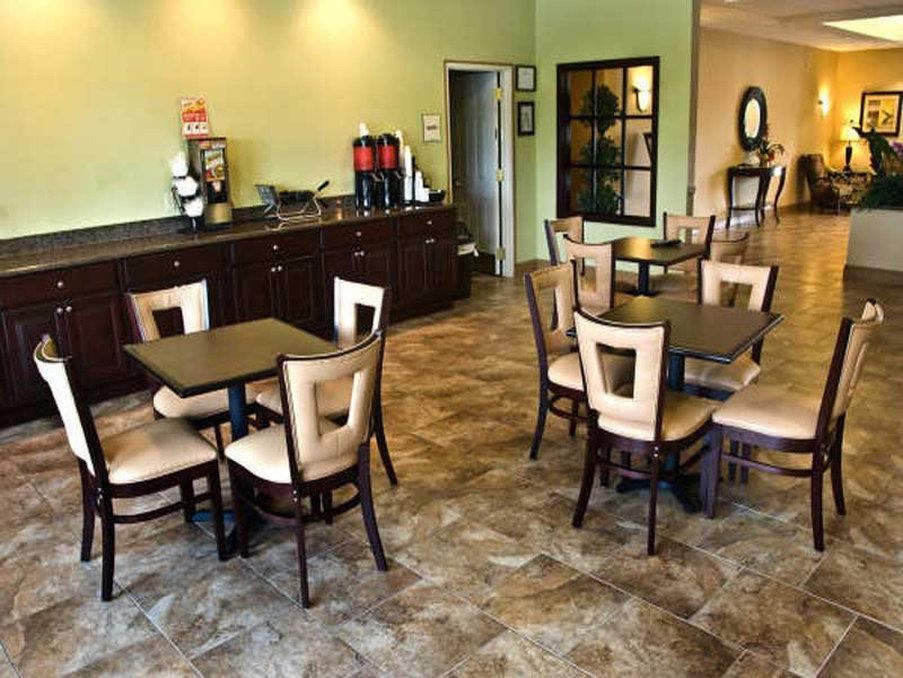 Hotel La Quinta By Wyndham Biloxi Esterno foto