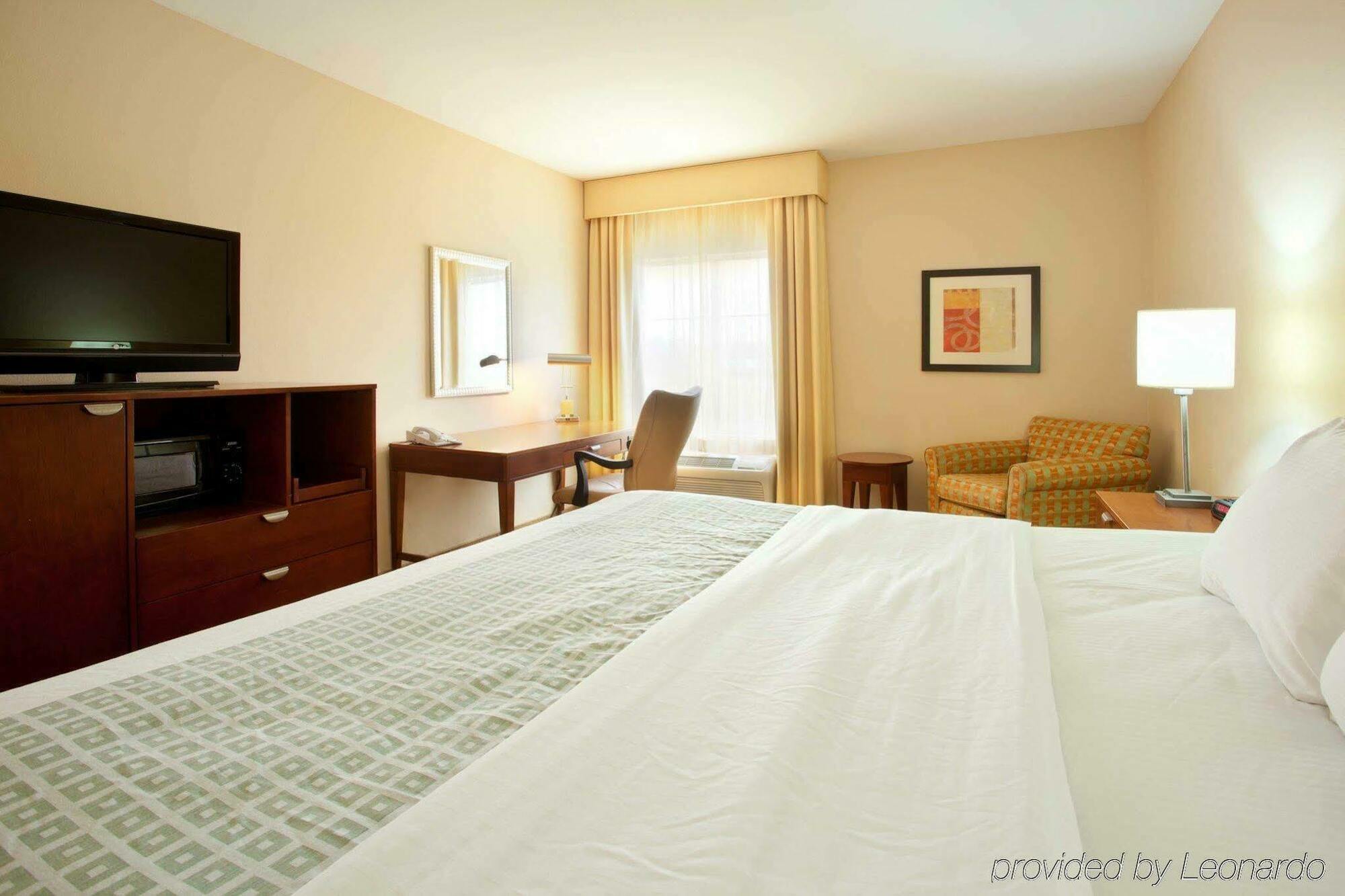 Hotel La Quinta By Wyndham Biloxi Esterno foto